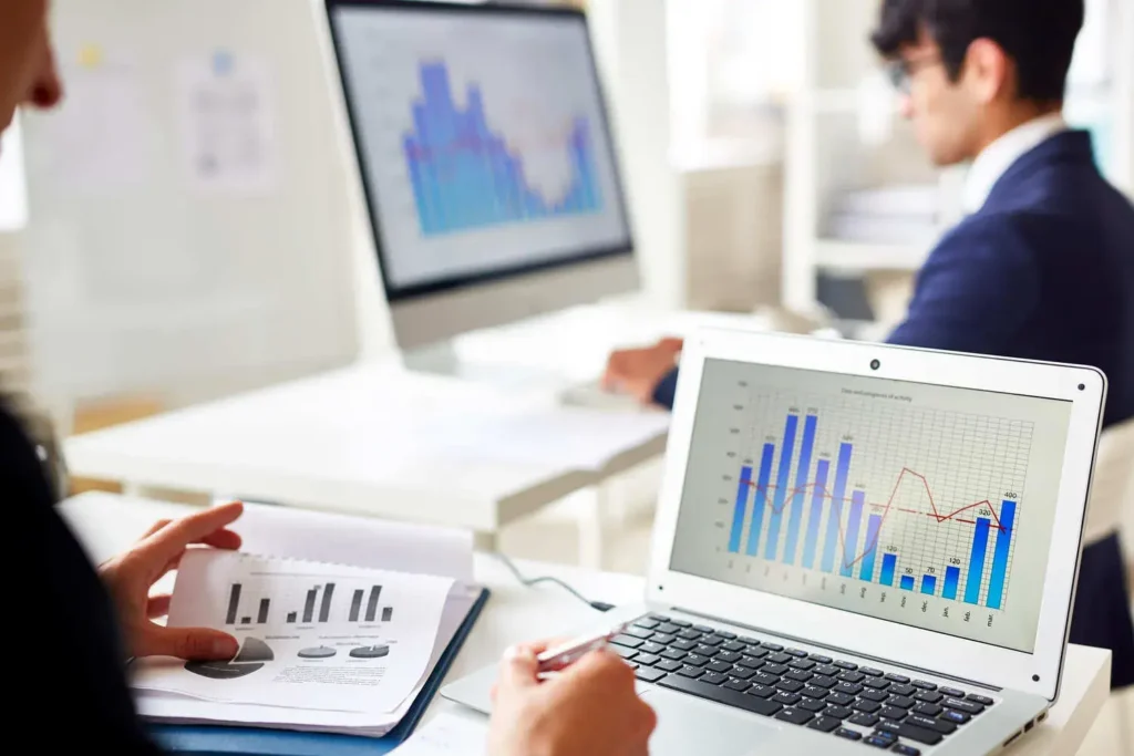 Engajamento ou Seguidores: Qual Métrica Salva Seu Marketing?